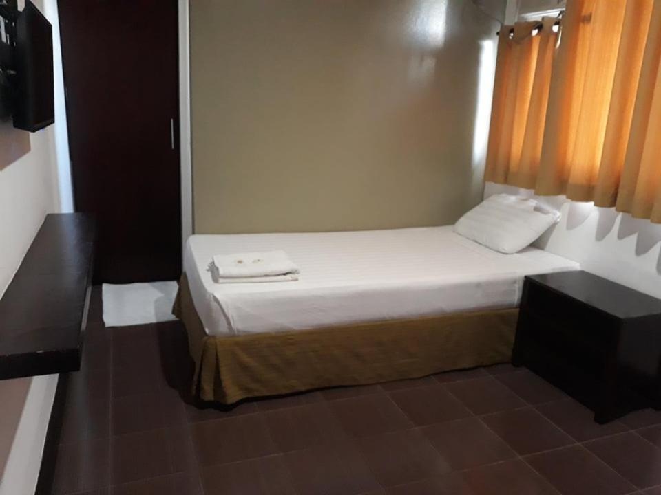 Hotel Kichi Legazpi Kültér fotó